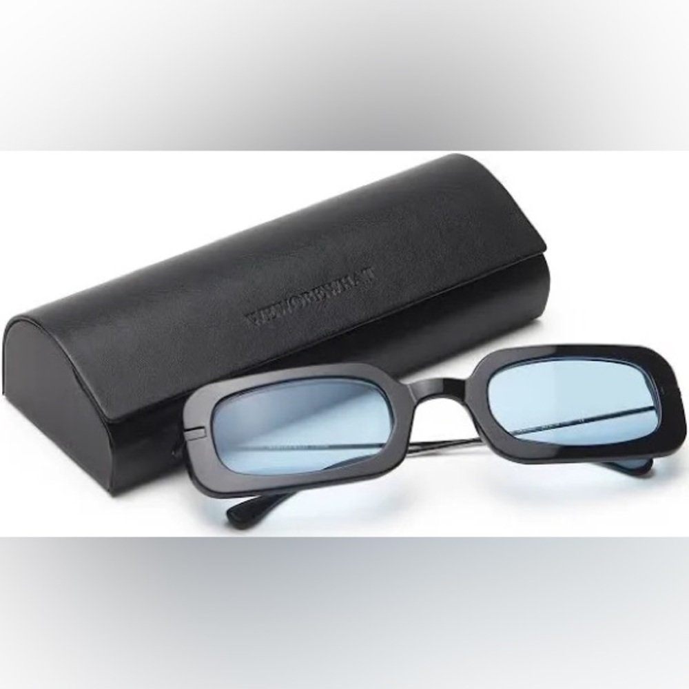 NWOT WeWoreWhat Sunglasses